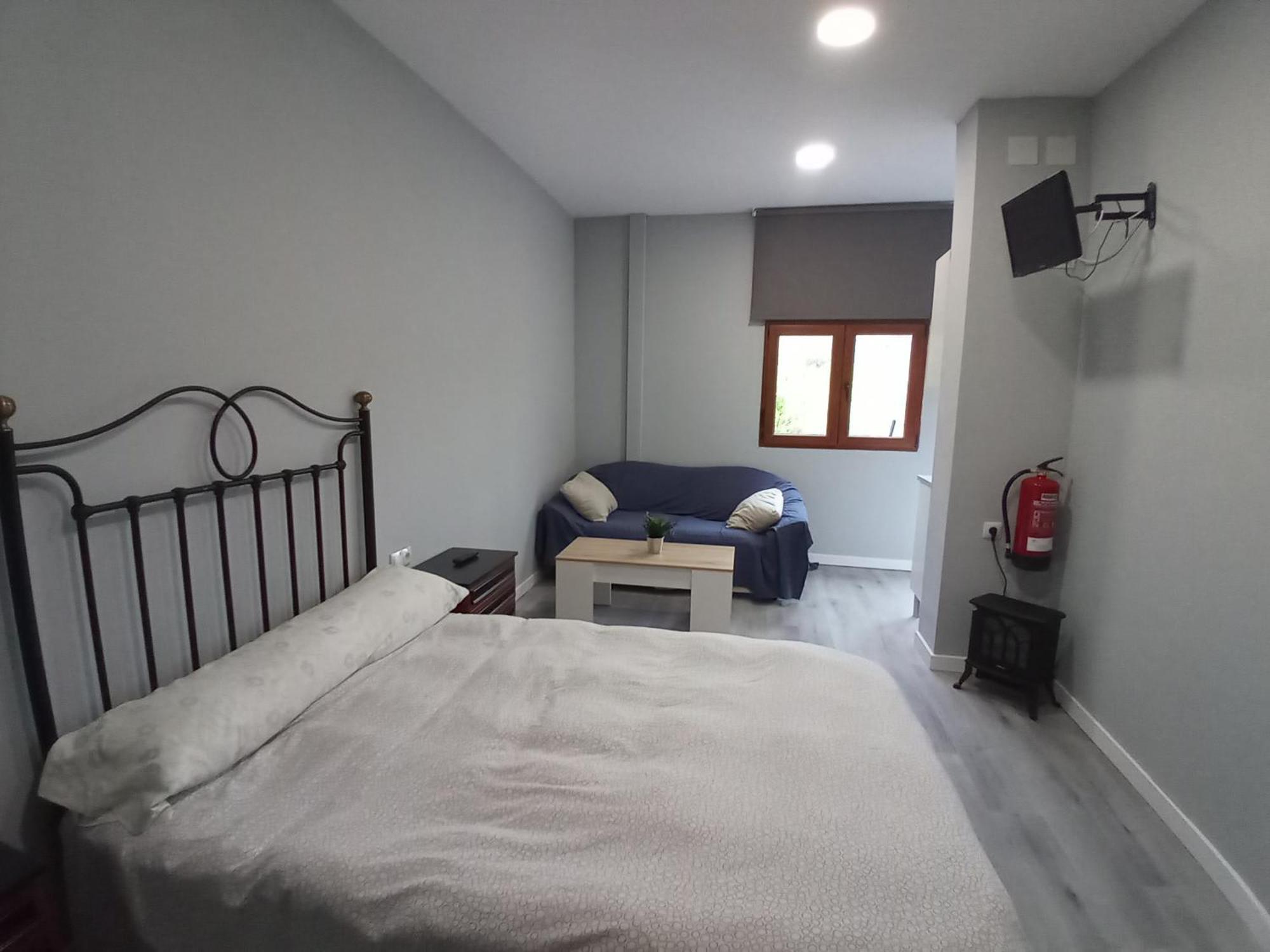 Estudios El Puntual De Romillo Exteriör bild